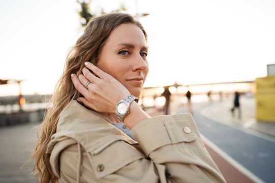 Eleganckie zegarki Lacoste dla niej: przewodnik po kolekcji damskiej